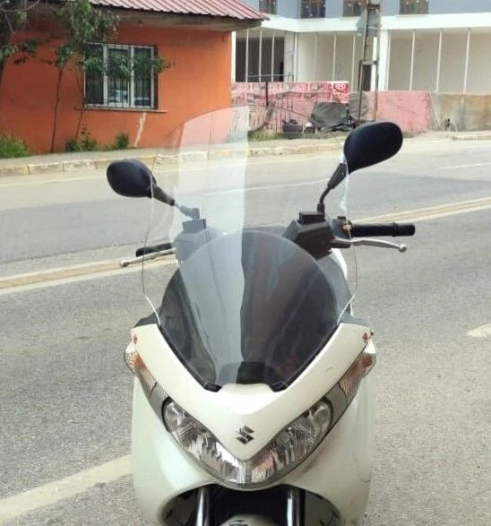 MOTOCAM Suzuki Burgman 125 Ön Cam 2006-2013 Model 61cm Şeffaf Renkli 4mm ürün görseli 1