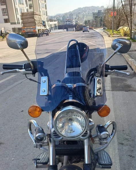 MOTOCAM Küba Süperlight 125 Ön Cam 2008-2026 Model 53cm Füme Renkli 4mm APARATSIZ ürün görseli 1