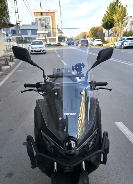 MOTOCAM Yamaha Nmax Ön Cam 2025-2026 Model 72cm Şeffaf Renkli 4mm ürün görseli 1