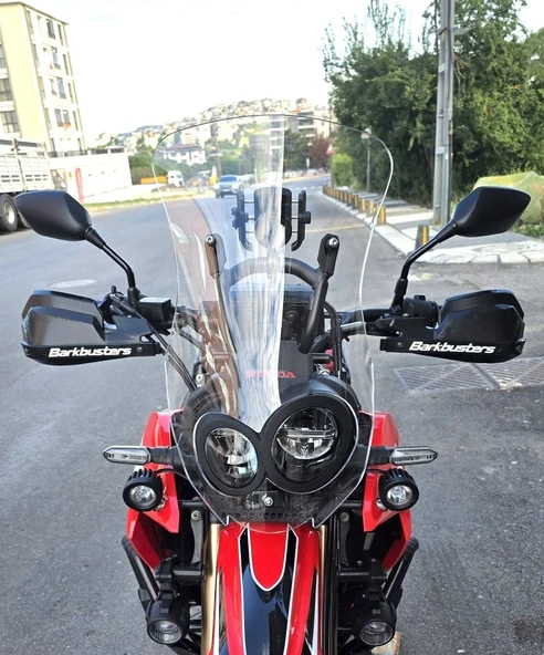 MOTOCAM Honda CRF 300 Rally Ön Cam 2017-2026 Model 56cm Siyah Renkli 4mm ürün görseli 1