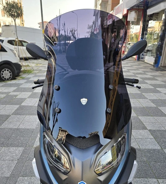 MOTOCAM Piaggio MP3 530 Ön Cam 2023-2026 Model 72cm Siyah Renkli 4mm UZUN ürün görseli 1