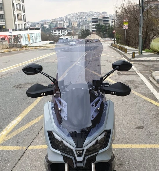 MOTOCAM SYM ADX 300 Ön Cam 2024-2026 Model 75cm Füme Renkli 4mm UZUN ürün görseli 1