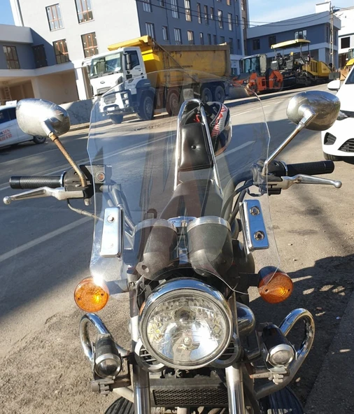 MOTOCAM Küba Süperlight 125 Ön Cam 2008-2026 Model 53cm Şeffaf Renkli 4mm APARATSIZ ürün görseli 1