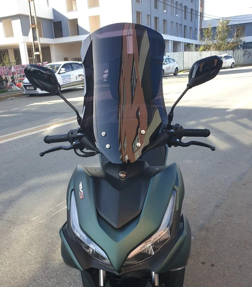 MOTOCAM Küba Arome 125 Ön Cam 2023-2026 Model 54cm Siyah Renkli ürün görseli 1