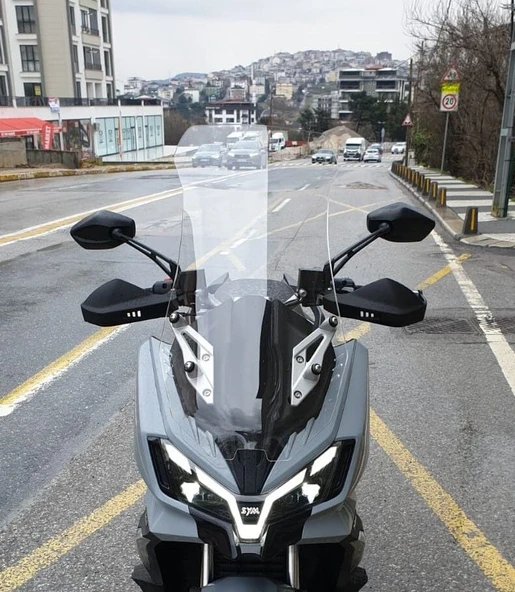 MOTOCAM SYM ADX 300 Ön Cam 2024-2026 Model 65cm Şeffaf Renkli 4mm ORTA BOYLU ürün görseli 1