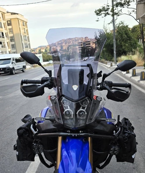 MOTOCAM Yamaha Tenere 700 World Raid Ön Cam 2023-2024 Model 45cm Füme Renkli 4mm ürün görseli 1