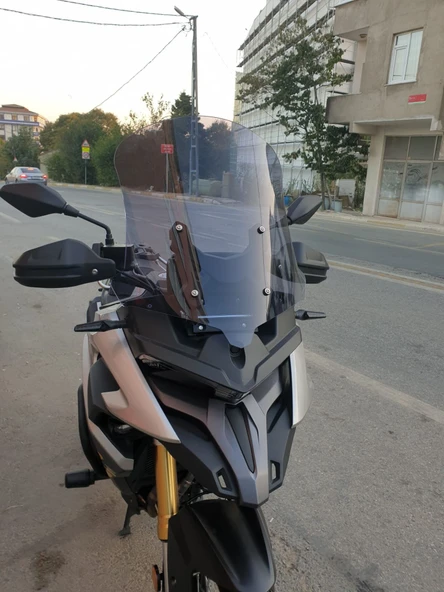MOTOCAM Voge DS 625X Ön Cam 2023-2026 Model 65cm Füme Renkli 4mm UZUN CAM ürün görseli 1