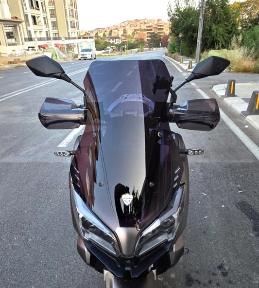 MOTOCAM RKS Reale 125 Ön Cam 2023-2026 Model 55cm Siyah Renkli 4mm KISA SPOR CAM ürün görseli 1