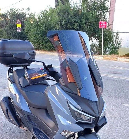 MOTOCAM SYM Joymax Z Plus Ön Cam 2023-2026 Model 70cm Füme Renkli 4mm ürün görseli 1