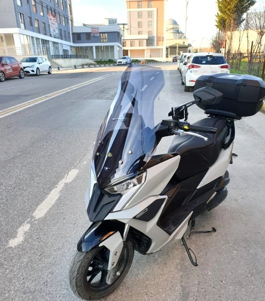 MOTOCAM Kymco Dink R 150 Ön Cam 2023-2026 Model 68cm Füme Renkli 4mm ürün görseli 1