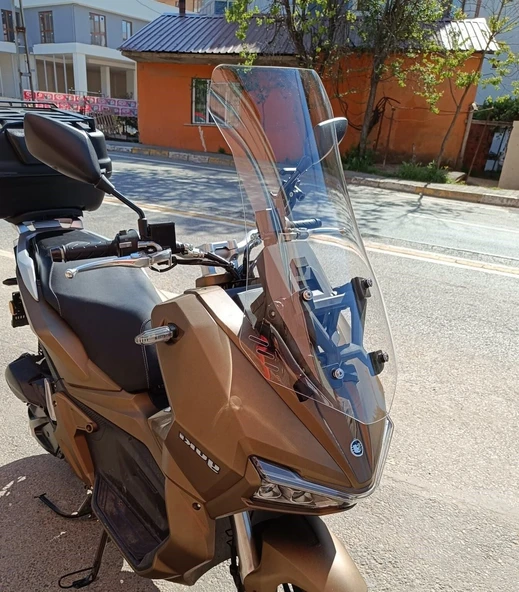 MOTOCAM Yuki Adventure 150 Ön Cam 2023-2026 Model 75cm Şeffaf Renkli 4mm UZUN ürün görseli 1