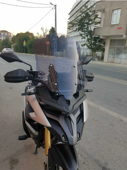 MOTOCAM Voge DS 625X Ön Cam 2023-2026 Model 56cm Füme Renkli 4mm ürün görseli 1