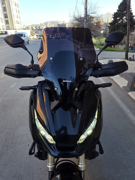 MOTOCAM Honda Adv 350 Ön Cam 2023-2026 Model 43cm Siyah Renkli 4mm SPORTİF ürün görseli 1