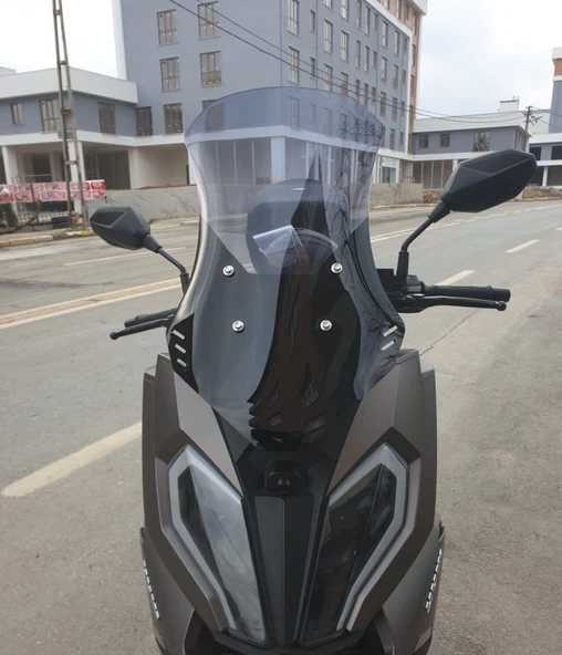 MOTOCAM Yuki Defender Ön Cam 2023-2026 Model 63cm Füme Renkli 4mm ürün görseli 1