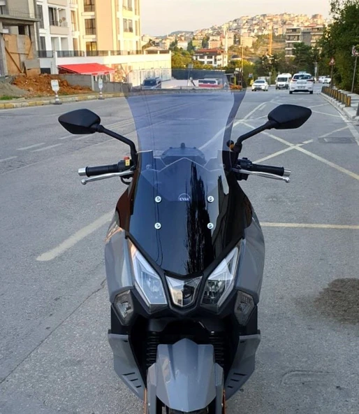 MOTOCAM SYM Joyride 300 Ön Cam 2023-2026 Model 65cm Füme Renkli 4mm ORTA BOYLU ürün görseli 1