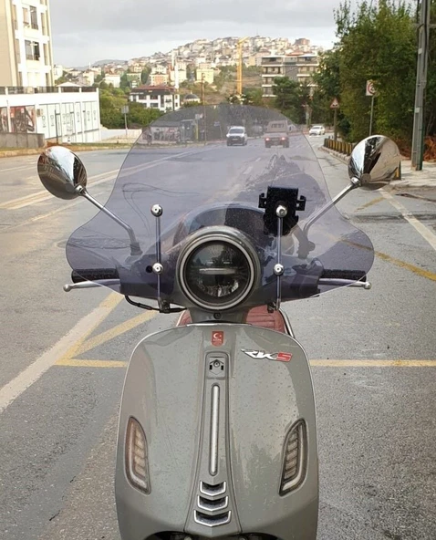 MOTOCAM RKS Pride 125 Ön Cam 2023-2026 Model 39cm Füme Renkli 4mm Elcikli APARATSIZ ürün görseli 1