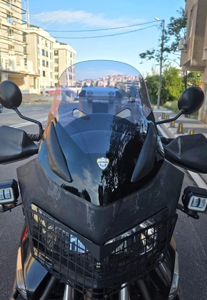 MOTOCAM Honda Varadero XL 650 Ön Cam 2004-2011 Model 48cm Füme Renkli 4mm ürün görseli 1