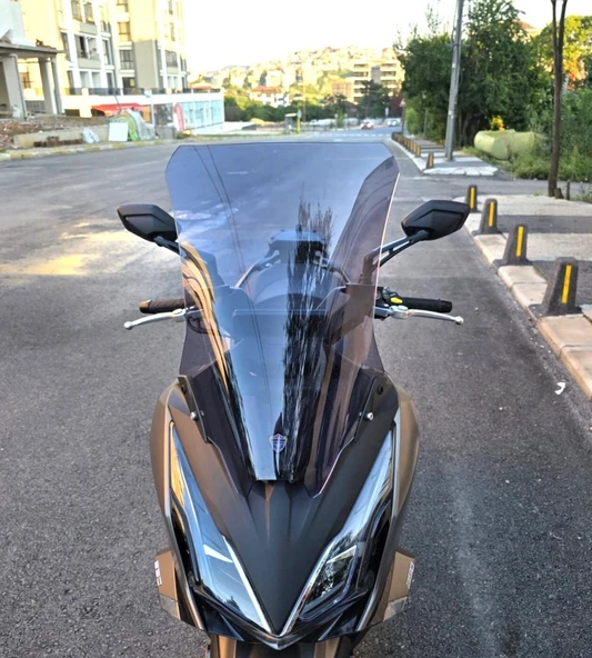 MOTOCAM Kymco Downtown GT 350 Ön Cam 2024-2026 Model 62cm Füme Renkli 4mm ürün görseli 1