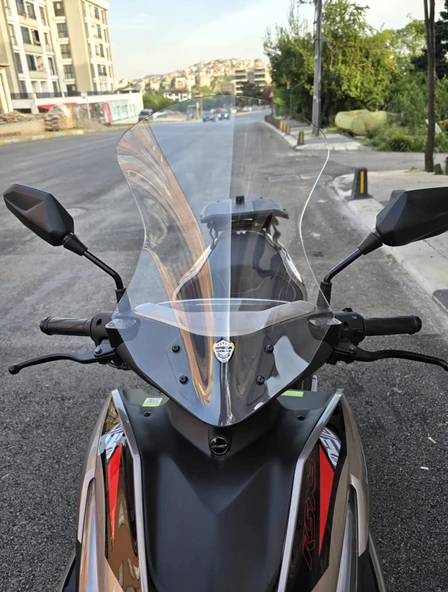 MOTOCAM Yamaha MiO Aerox 125 Ön Cam 54cm Şeffaf Renkli 4mm ürün görseli 1