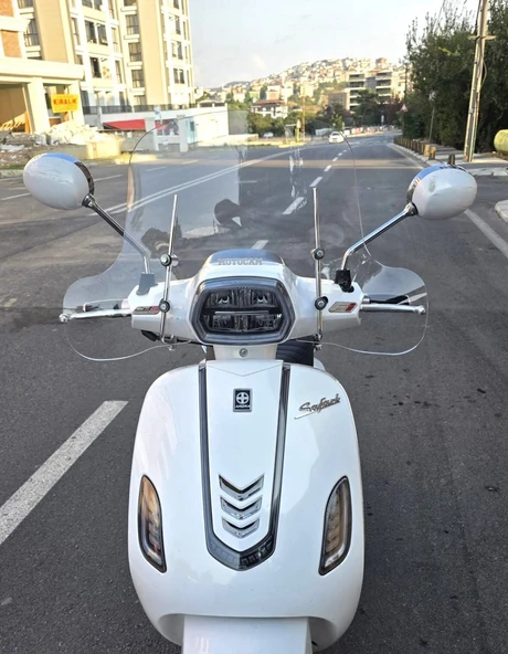 MOTOCAM Arora Safari 125 Ön Cam 2021-2026 Model 37cm Şeffaf Renkli 4mm Elcikli APARATSIZ ürün görseli 1