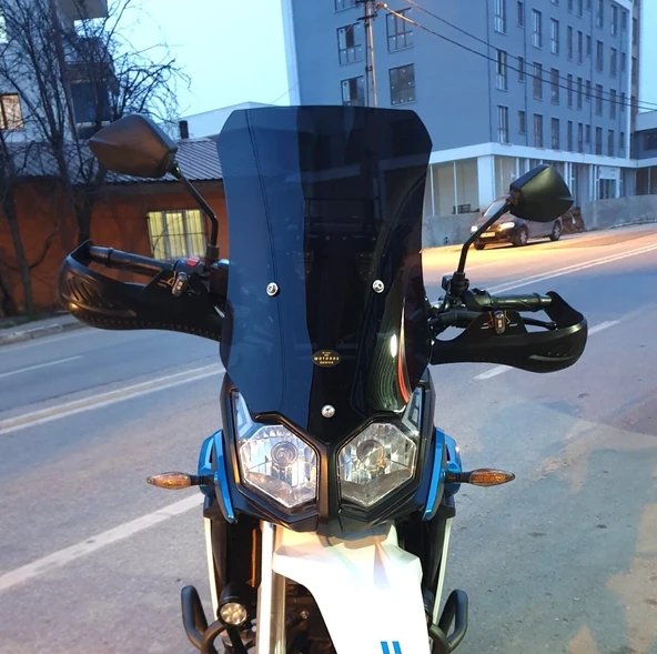 MOTOCAM Voge Rally 250 Ön Cam 2022-2026 Model 51cm Siyah Renkli 4mm ürün görseli 1