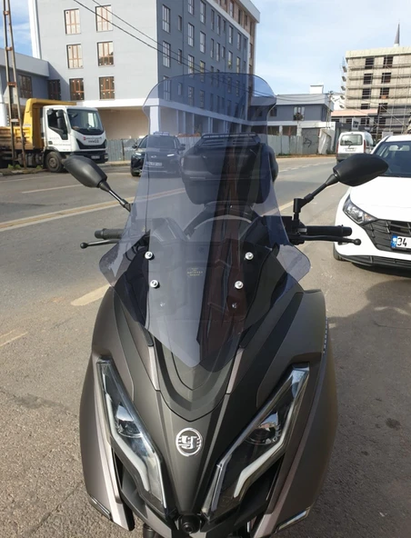 MOTOCAM Yuki Explorer 250 Ön Cam 2021-2026 Model 72cm Füme Renkli 4mm UZUN ürün görseli 1