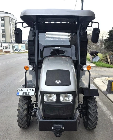 MOTOCAM Tracar T 240 Ön Cam 2023-2026 Model 70-89cm Şeffaf Renkli 4mm ürün görseli 1