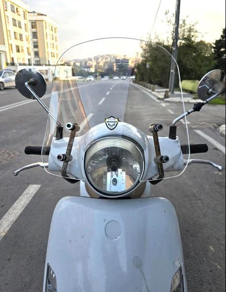 MOTOCAM SYM Fiddle III 125 Ön Cam 2016-2022 Model 44cm Şeffaf Renkli APARATSIZ ürün görseli 1