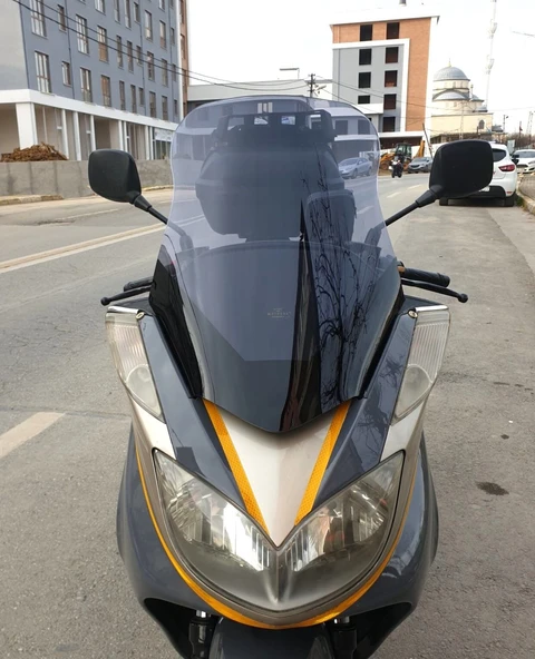MOTOCAM Yamaha Majesty 400 Ön Cam 2003-2015 Model 68cm Füme Renkli 4mm ürün görseli 1