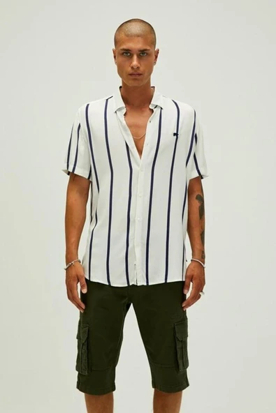 Sergio Shirt 21.01.30.015b Beyaz Kısa Kollu Çizgili Erkek Gömlek ürün görseli 1
