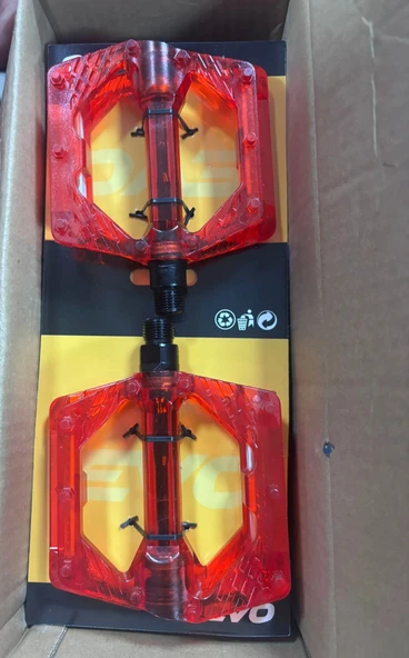 PLATFORM PEDAL ŞEFFAF KIRMIZI BİLYALI ürün görseli 1