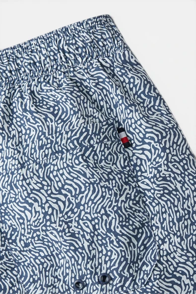 Tommy Hilfiger   MEDIUM DRAWSTRING PRINT Erkek Mavi Deniz Şortu - UM0UM03491 - Resim 6