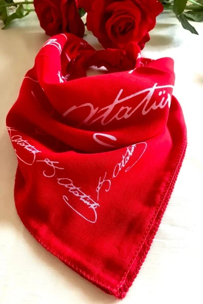 alsaccessories Atatürk Imzalı Büyük Boy Kırmızı Renk Unisex %100 Cotton Bandana Fular ürün görseli 1