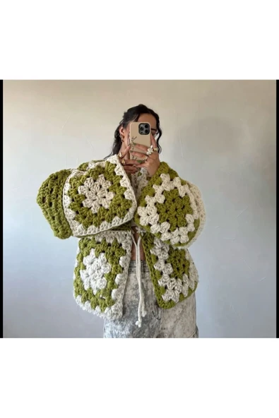 LAMBCRAFTS Kadın El Örgüsü Motif Hırka ürün görseli 1