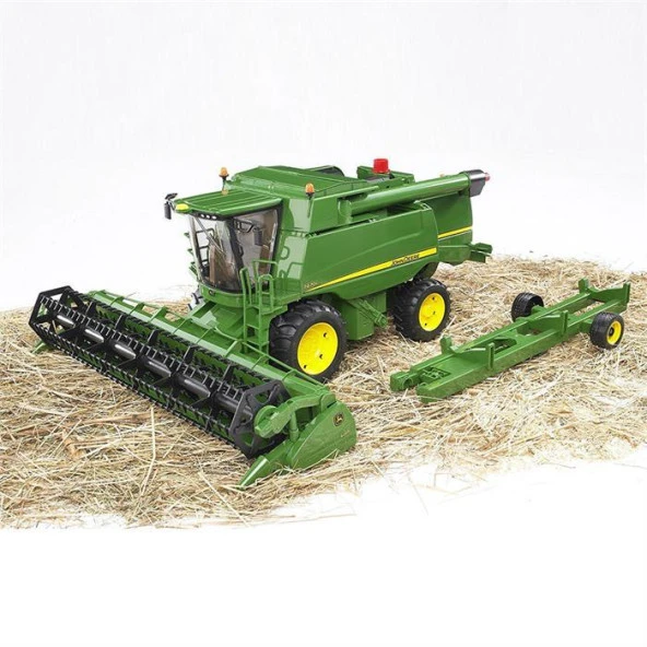 Bruder John Deere T670İ Biçerdöver BR02132 Lisanslı Ürün ürün görseli 1