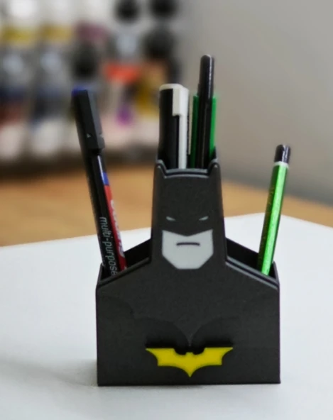 Batman Tasarımlı Masaüstü Kalemlik - Kara Şövalye Temalı Ofis Organizeri ürün görseli 1