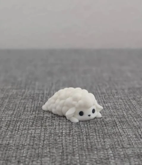 Sevimli Mini Koyun Figürü – 3D Baskı Kawaii Hayvan Dekoru (Cute Biblo) ürün görseli 1