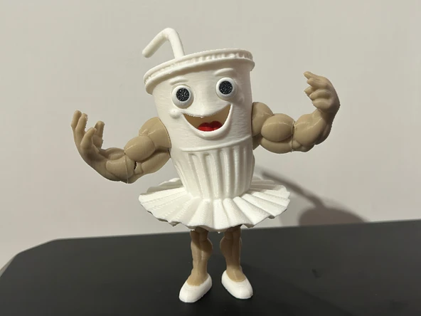 Kaslı Milkshake Figürü - 3D Yazıcı Bale Yapan Güçlü İçecek Biblo - Esprili Sporcu Dekoru ürün görseli 1