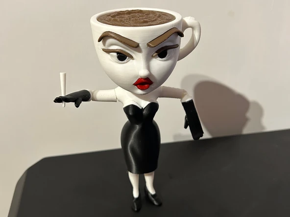 Tiffany de Kahve Keyfi Figürü - İkonik Sinema Karakteri 3D Tasarım Obje ürün görseli 1