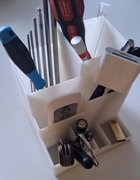 Profesyonel Masaüstü Düzenleyici - 3D Baskı Tool Holder - El Aletleri ve Ofis Gereçleri Organizeri - Teknik Elemanlara Özel Hediye ürün görseli 1
