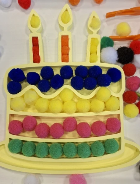 Eğitici Pasta Tasarımlı Duyusal Oyun Tablası - Renk Eşleştirme ve Motor Beceri Geliştirici - Montessori Oyuncağı ürün görseli 1