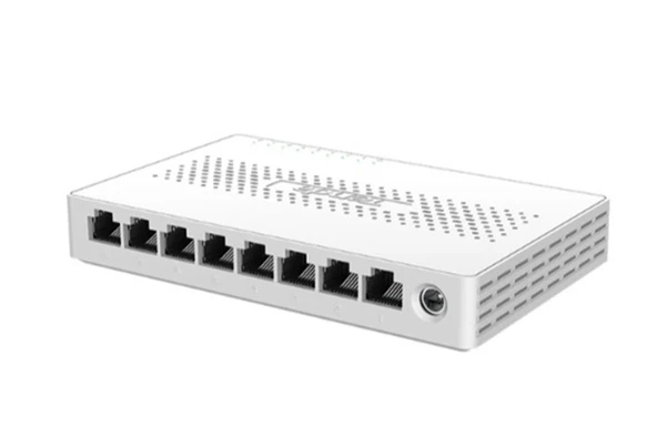 Tenda SM108 8 Port 2.5G Switch Plastik Kasa ürün görseli 1
