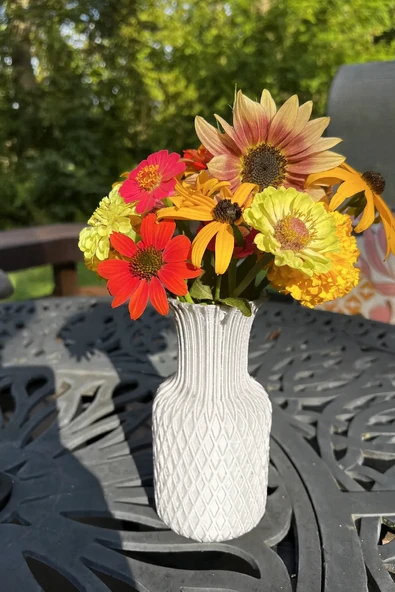 3D Baskı Beyaz Dekoratif 20 cm boyunda sert plastik Vazo ürün görseli 1