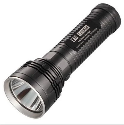 NITECORE EA8 900 LUMEN EL FENERI ürün görseli 1