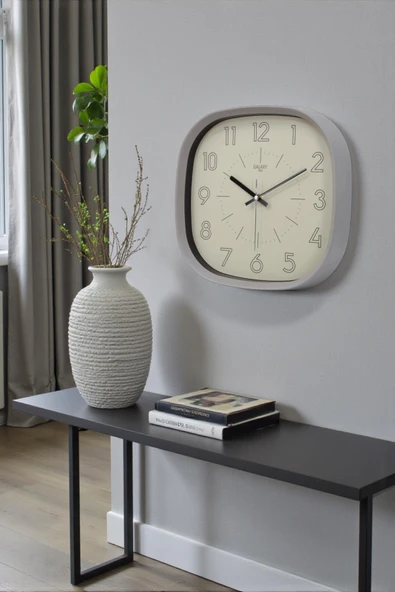 Gri Çerçeve Bej Kadran Siyah Rakamlı Duvar Saati 31 cm ürün görseli 1
