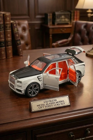 Rolls Royce Cullinan Metal Model Araba 1:32 - Sesli Işıklı Kapıları Açılan Oyuncak Jip 18 cm ürün görseli 1