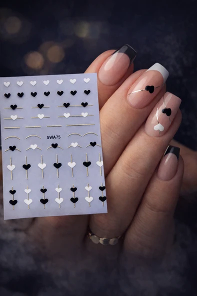 Misyul 5D Tırnak Sticker Yapışkanı B&W Kalpli ve Gold Şeritli MIS-3835 ürün görseli 1