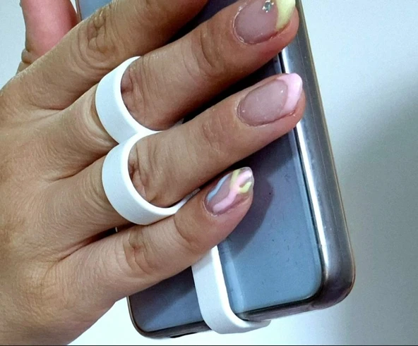 3D Yazıcı Tasarımı Ergonomik İki Parmak Geçmeli Telefon Tutucu ve Standı ürün görseli 1
