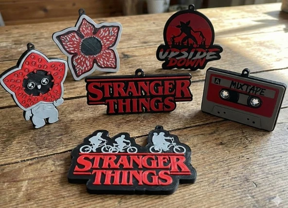 Stranger Things Temalı 3D Baskı Anahtarlık Seti – Demogorgon & Mixtape Tasarım ürün görseli 1