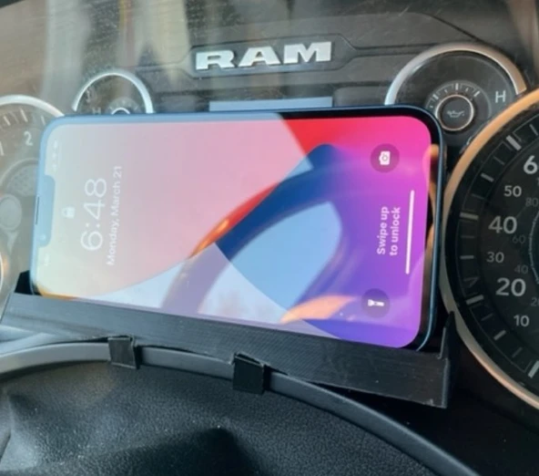 Dodge RAM Uyumlu Gösterge Paneli Üstü Telefon Tutucu - Araç İçi Multimedya ve Navigasyon Standı ürün görseli 1